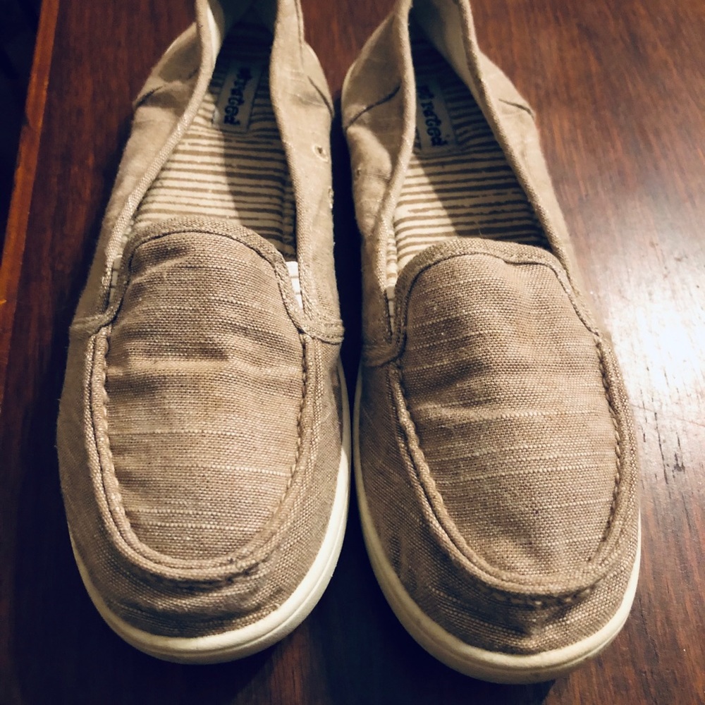 Pair of Tan Slip one sz 8. Comfy Memory foam!